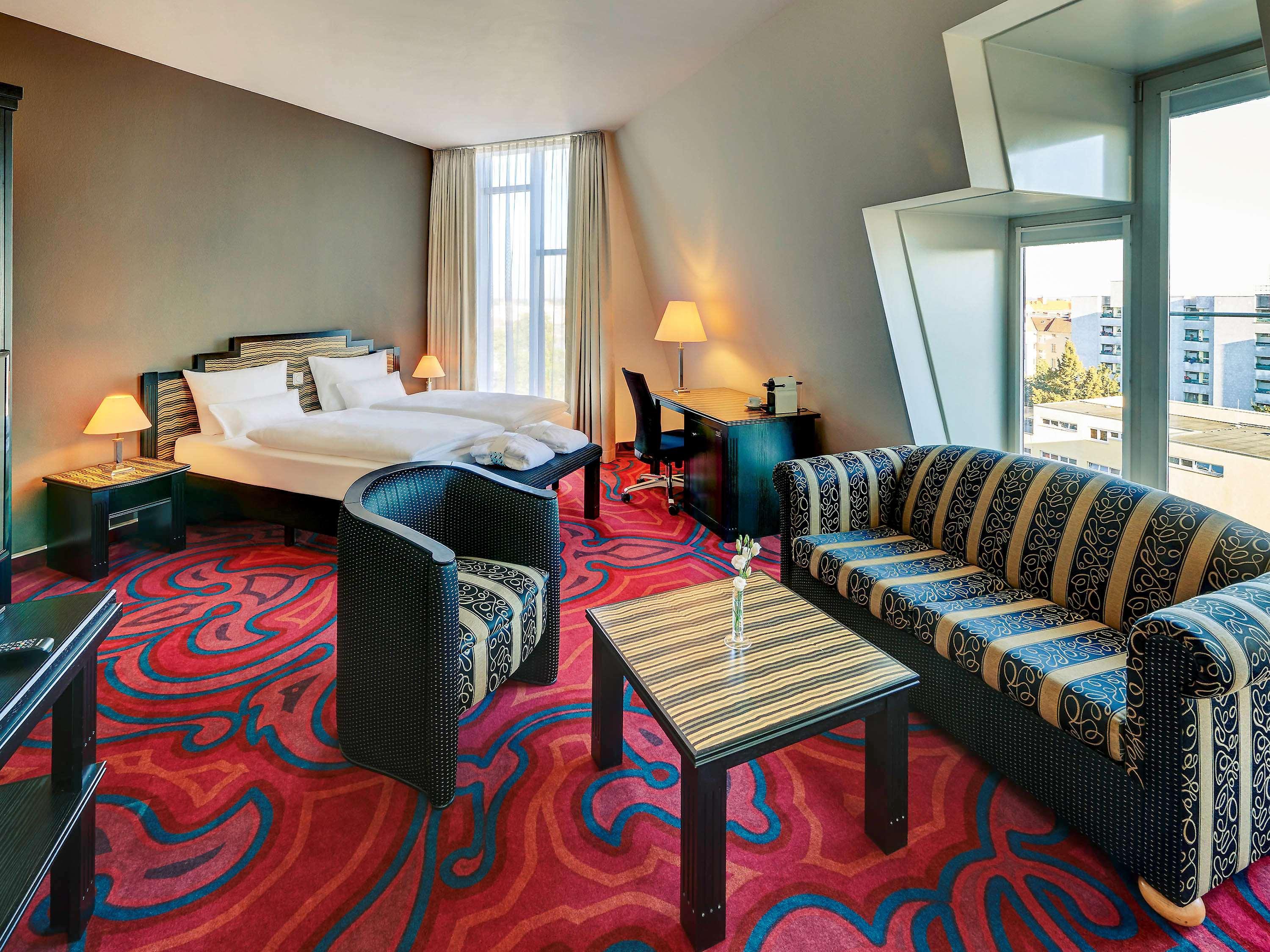 Mercure Hotel Berlin Tempelhof Esterno foto