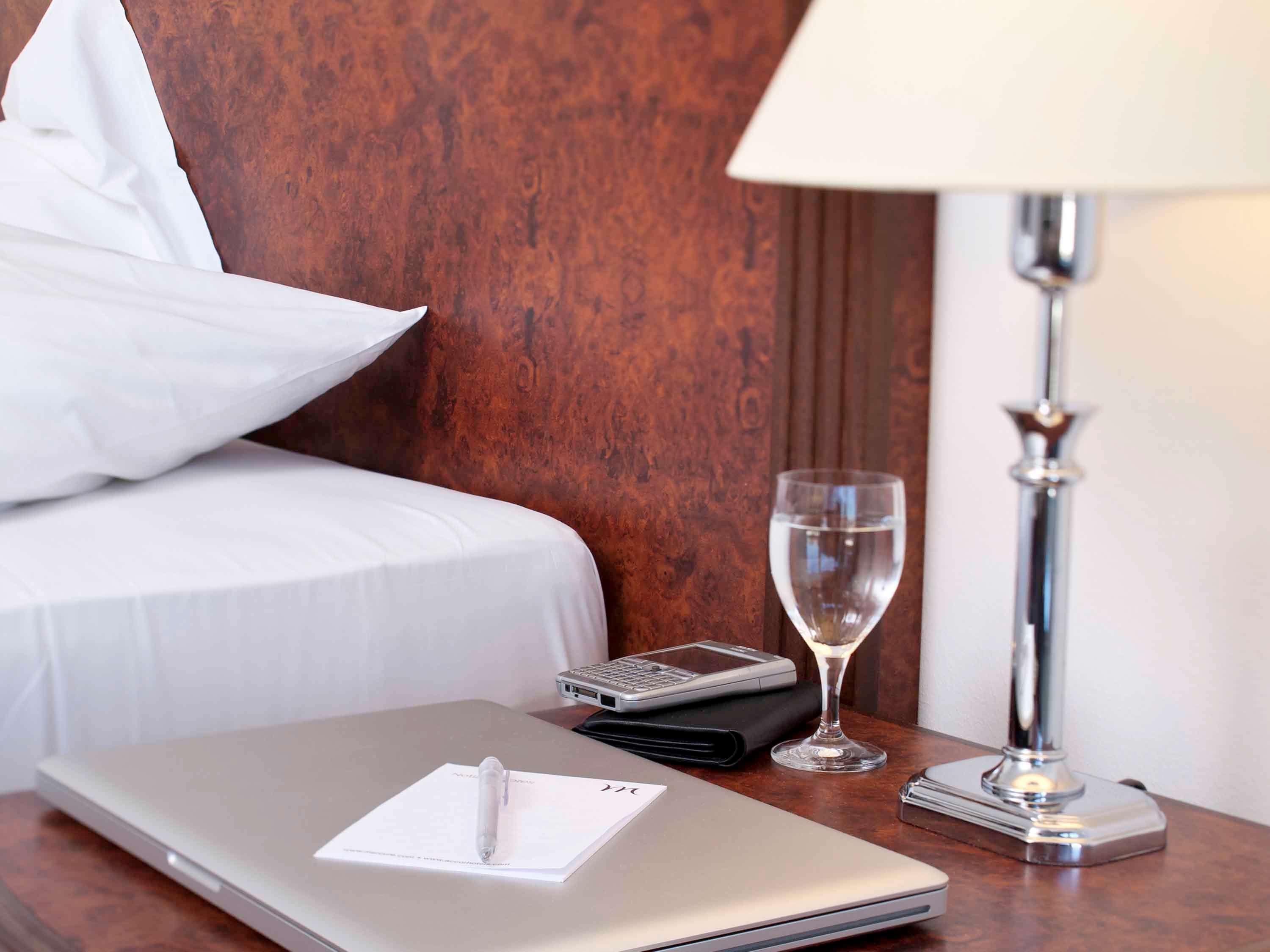 Mercure Hotel Berlin Tempelhof Esterno foto