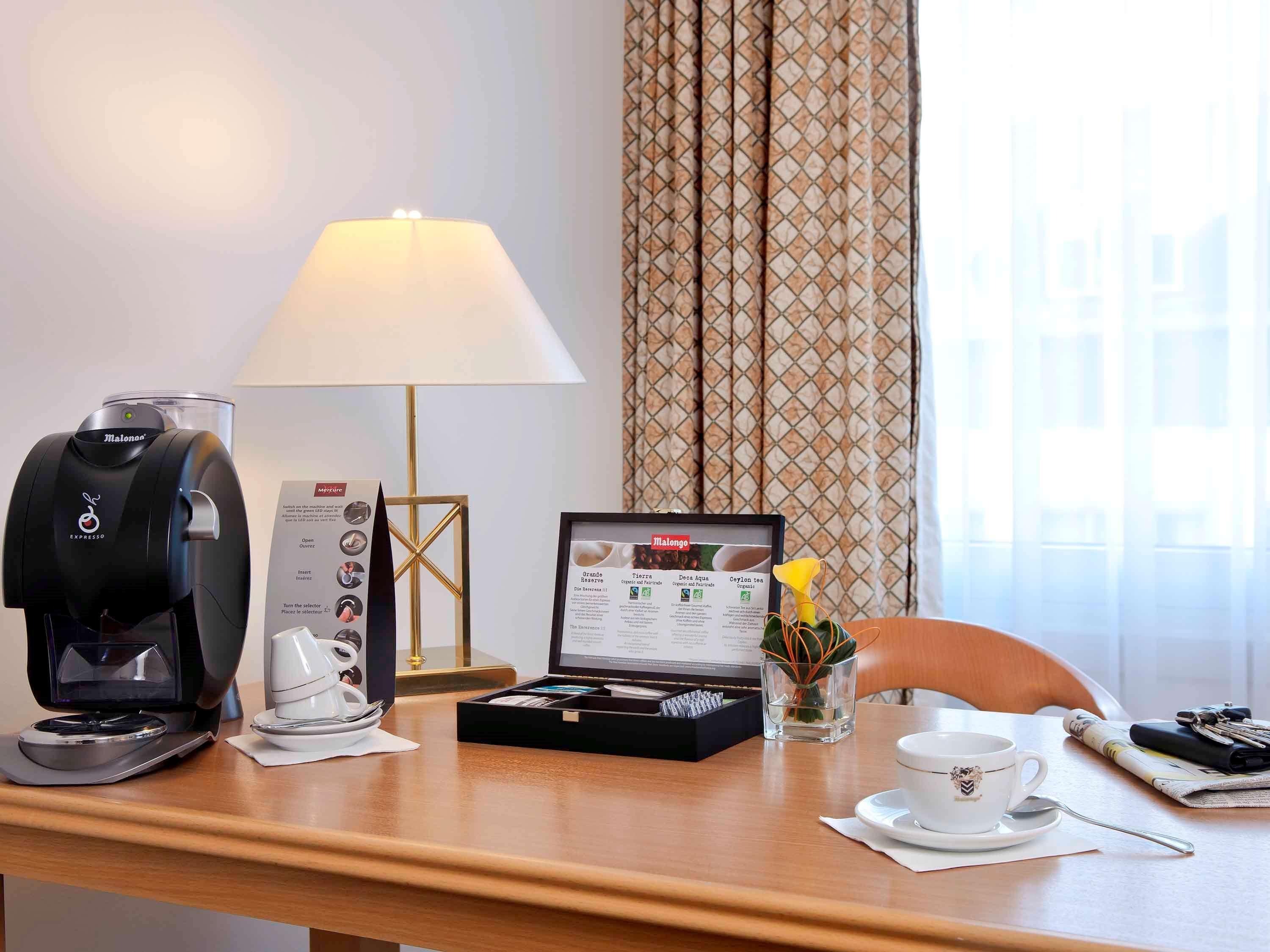 Mercure Hotel Berlin Tempelhof Esterno foto