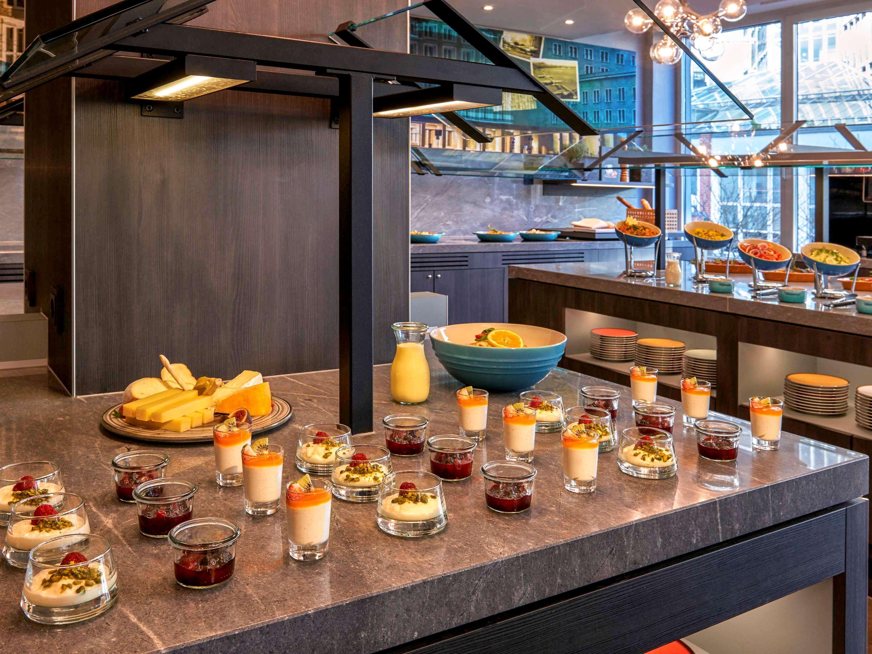 Mercure Hotel Berlin Tempelhof Esterno foto
