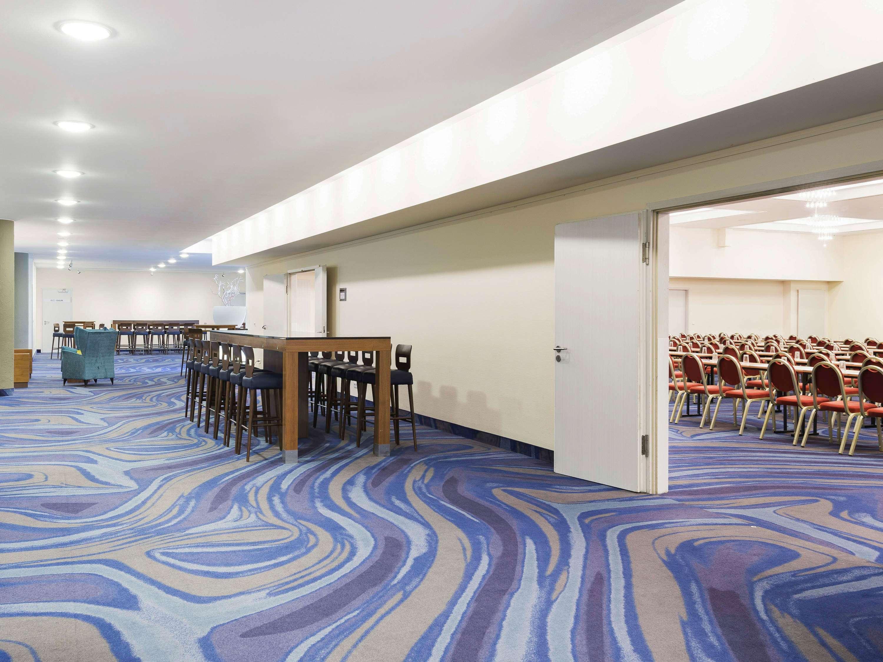 Mercure Hotel Berlin Tempelhof Esterno foto