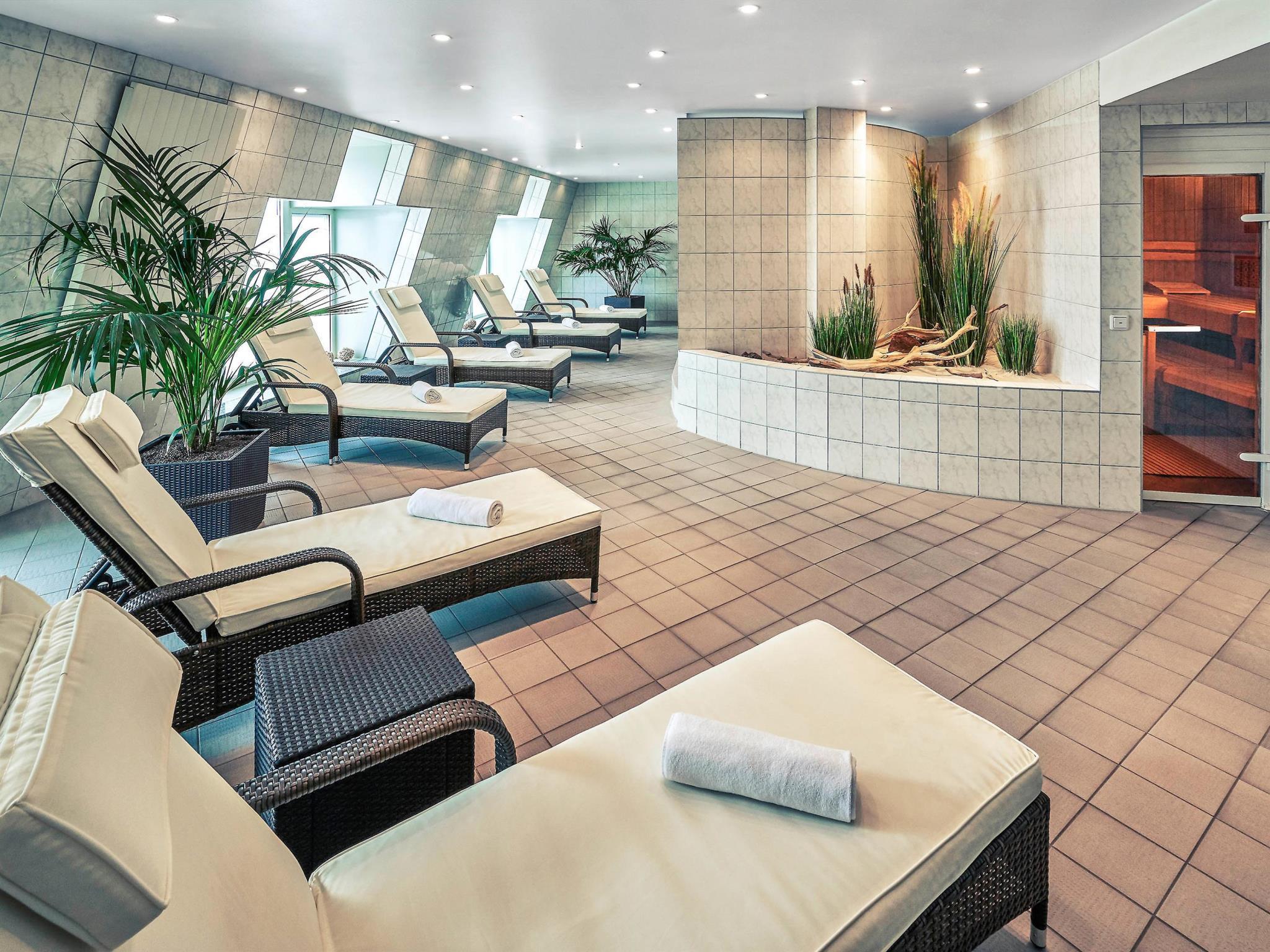 Mercure Hotel Berlin Tempelhof Esterno foto