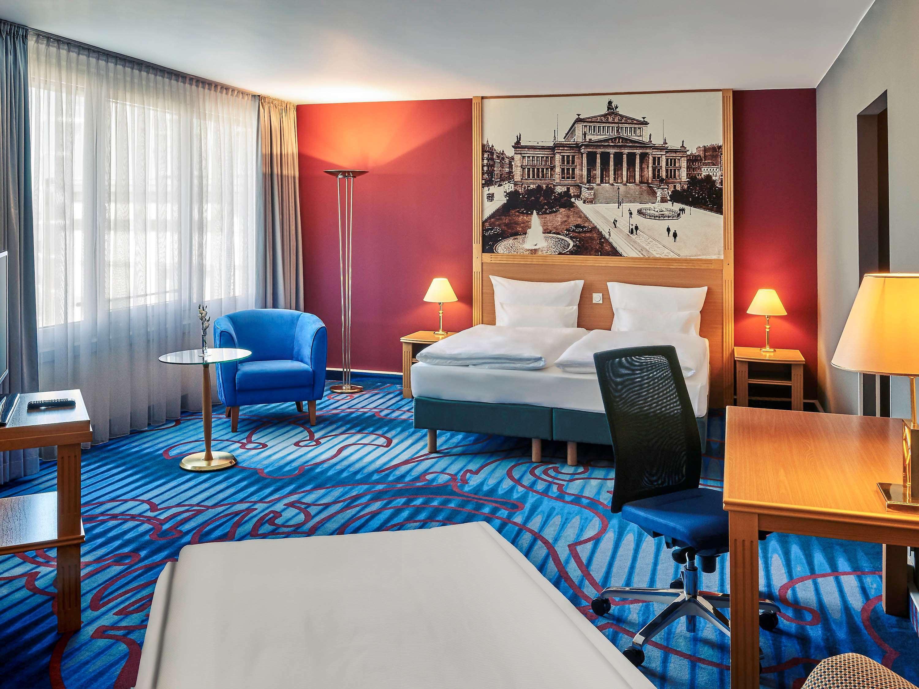 Mercure Hotel Berlin Tempelhof Esterno foto