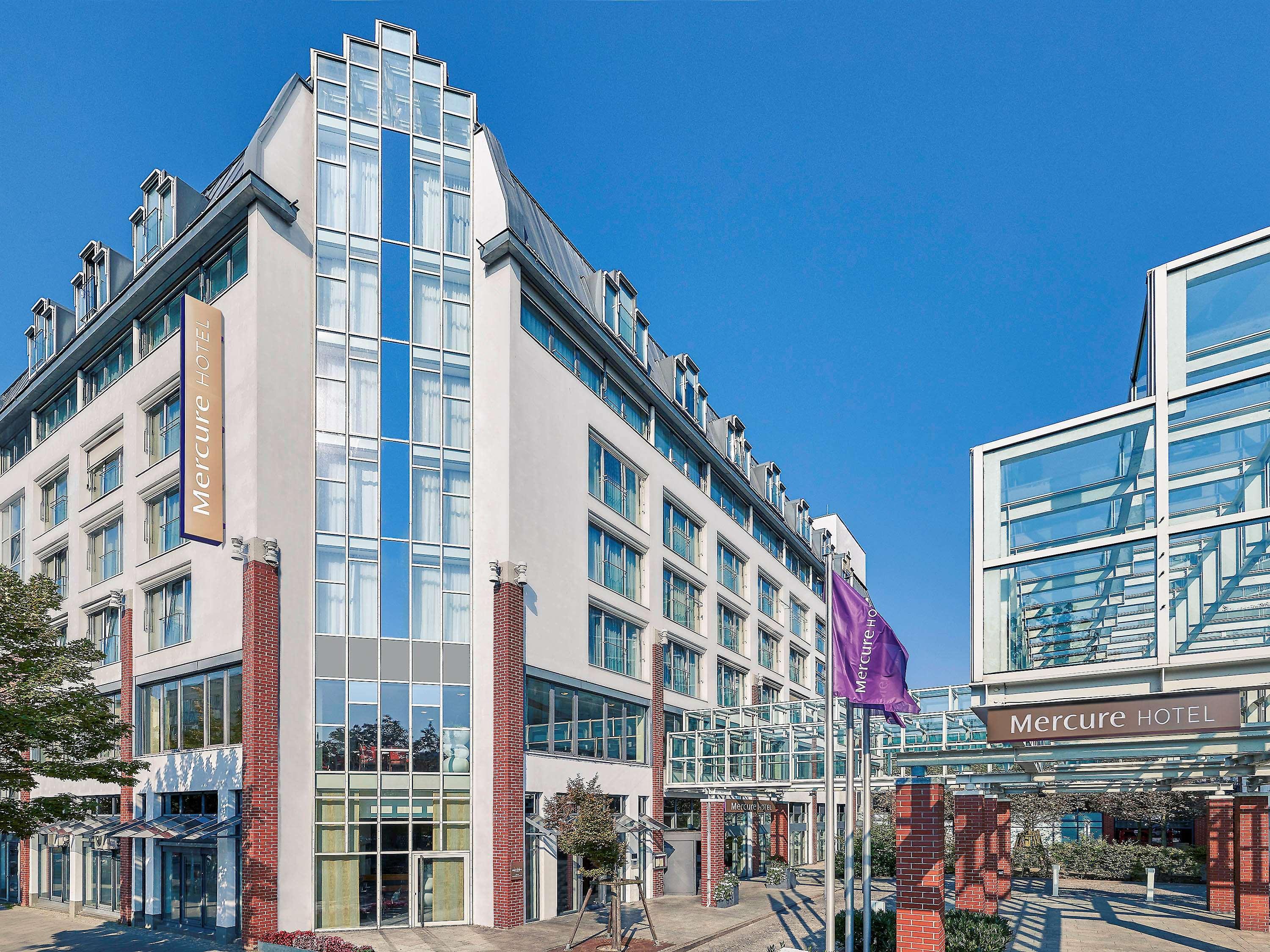Mercure Hotel Berlin Tempelhof Esterno foto