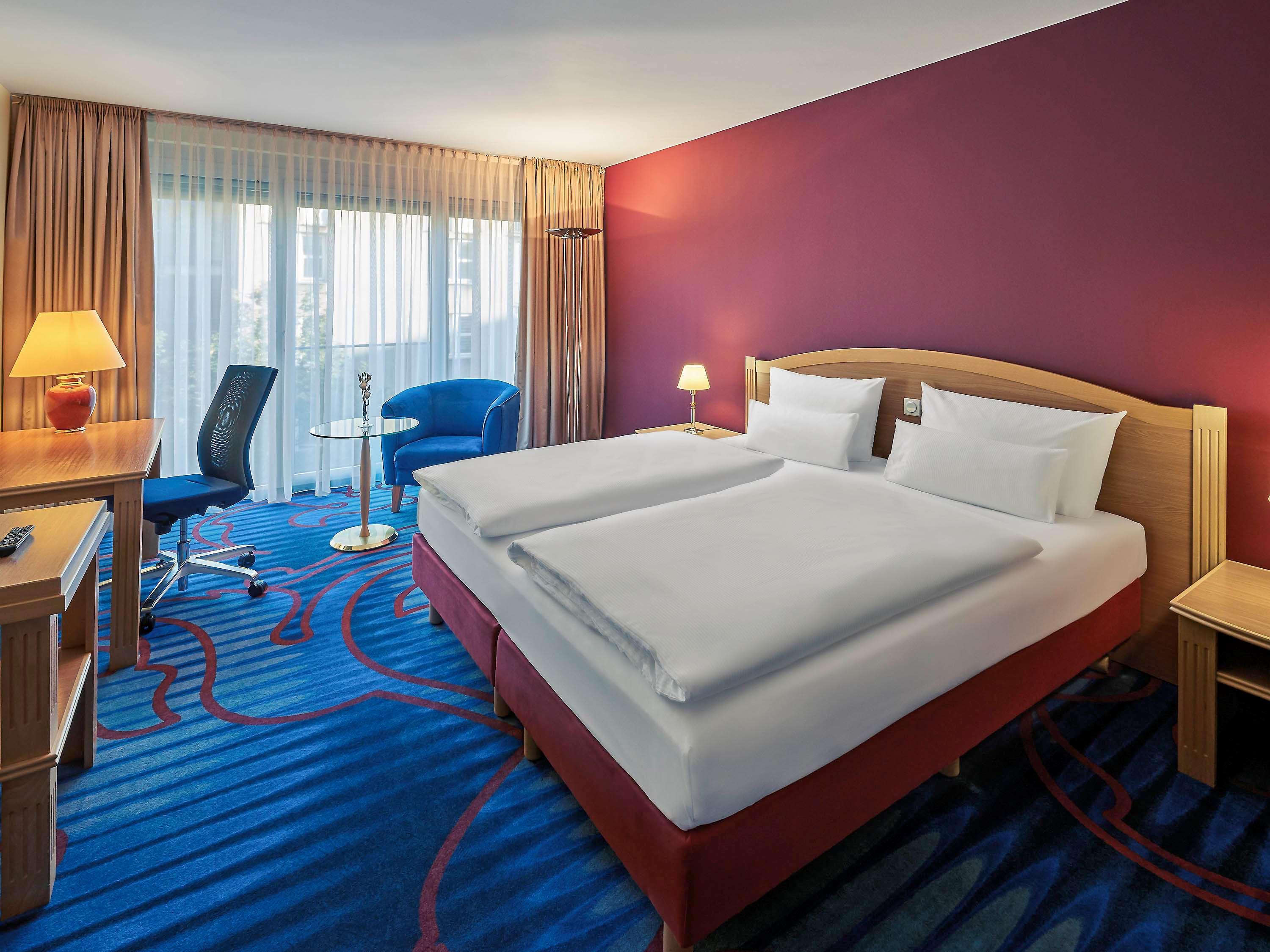 Mercure Hotel Berlin Tempelhof Esterno foto