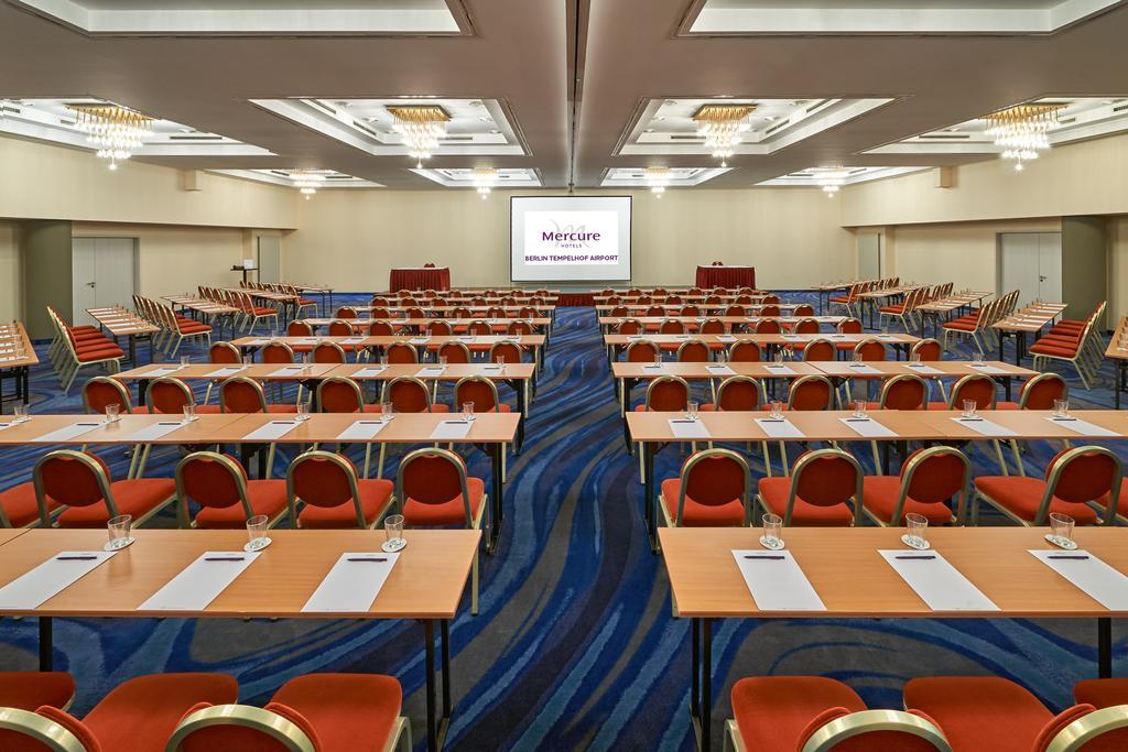 Mercure Hotel Berlin Tempelhof Esterno foto